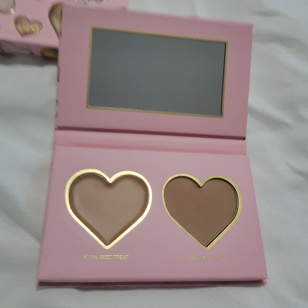 Heart-Shaped Makeup Palette